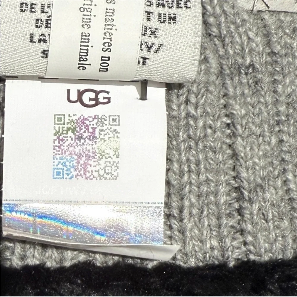 UGG Gray Knit Wool Blend Gloves NWT